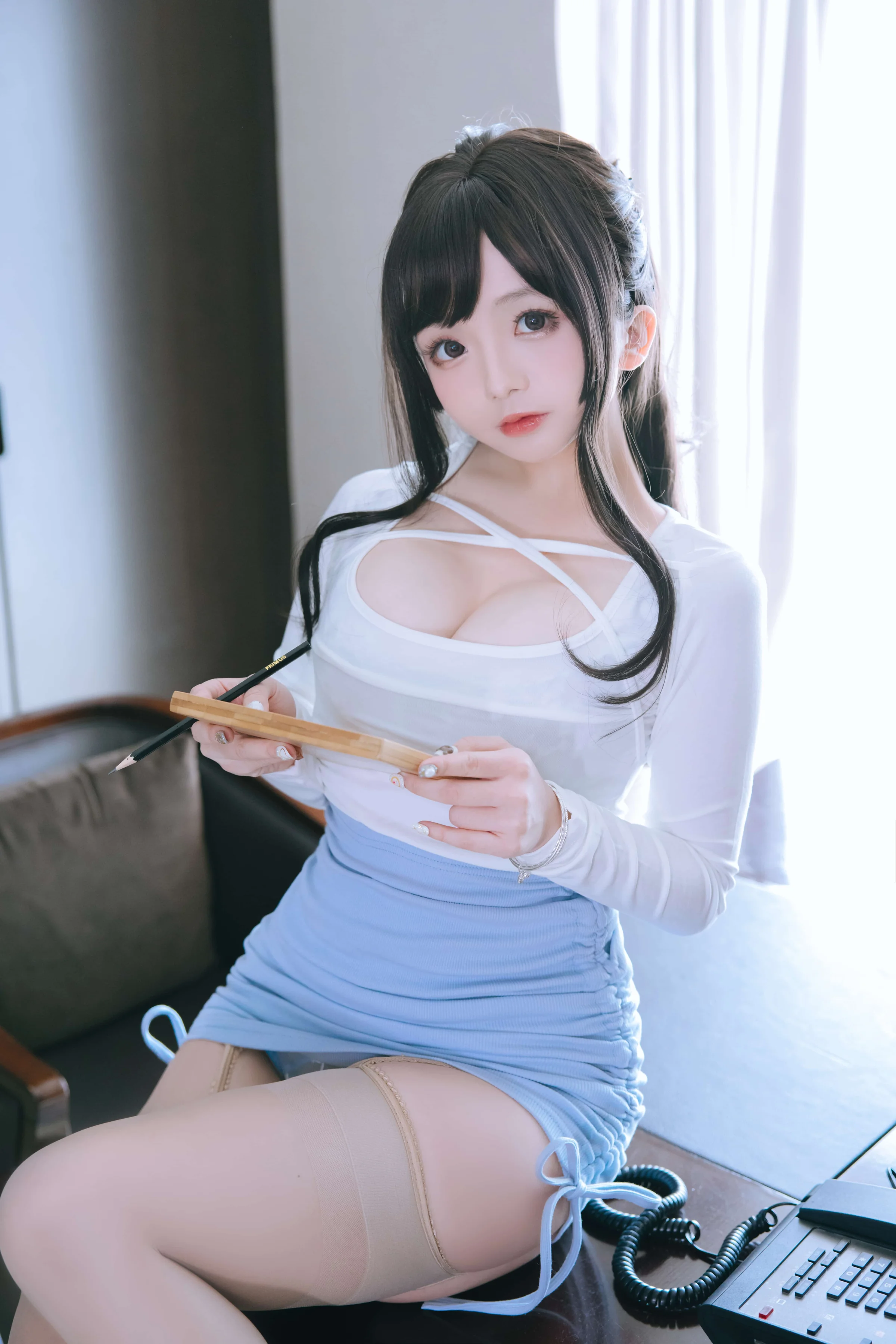 日奈娇 – 私人秘书｜高清图片集