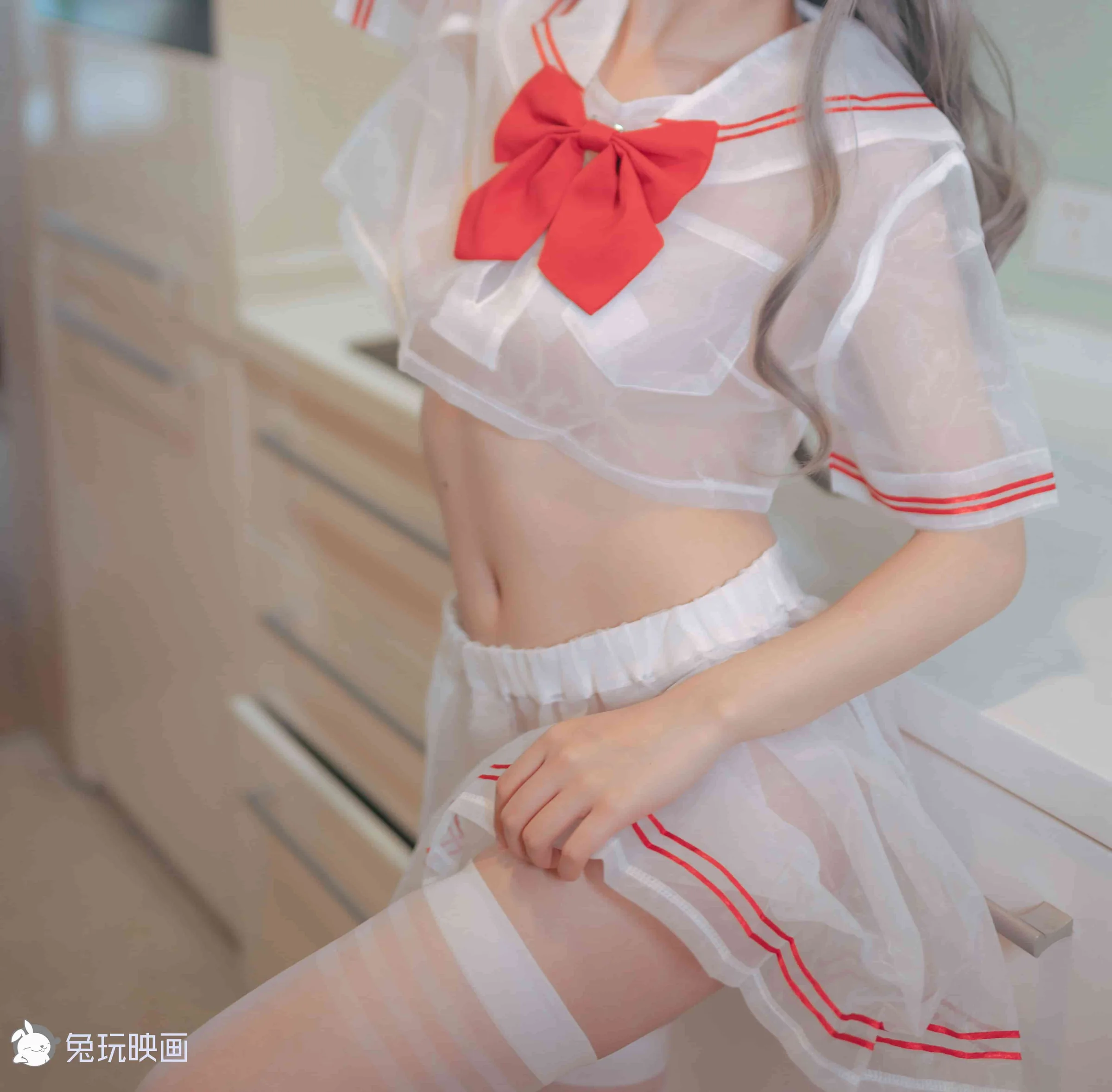 抖娘-利世穿制服的小姐姐 – 兔玩映画[42P]｜高清图片集