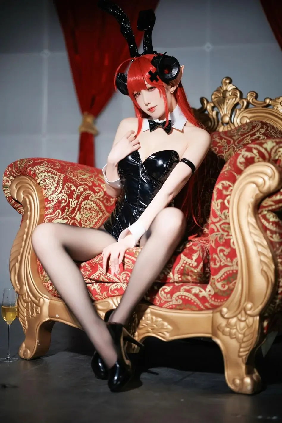 封疆疆 – 兴登堡兔女郎｜高清图片集