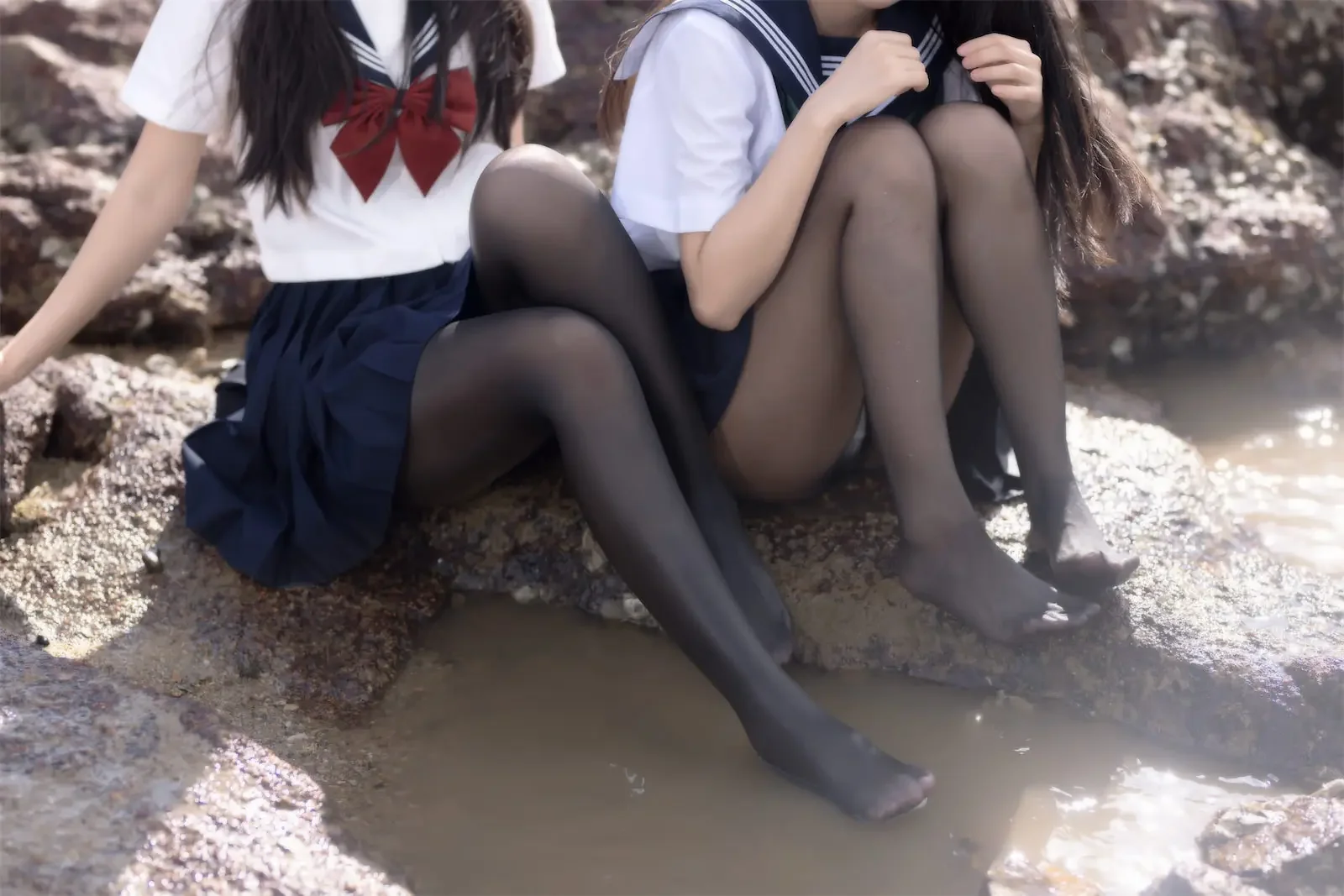 不呆猫 – 海边双人JK｜高清图片集