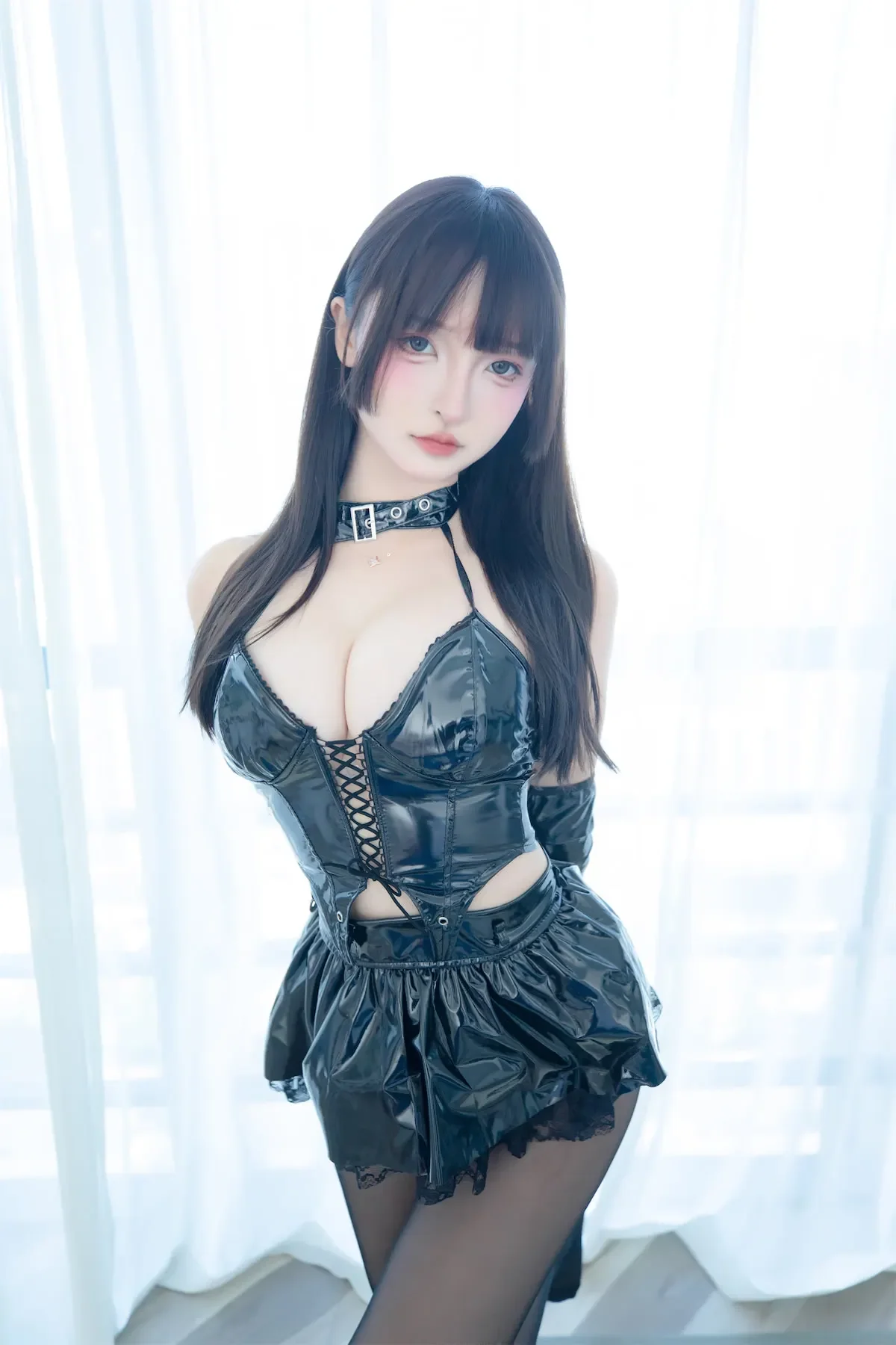 神楽坂真冬 – 美脚调教｜高清图片集
