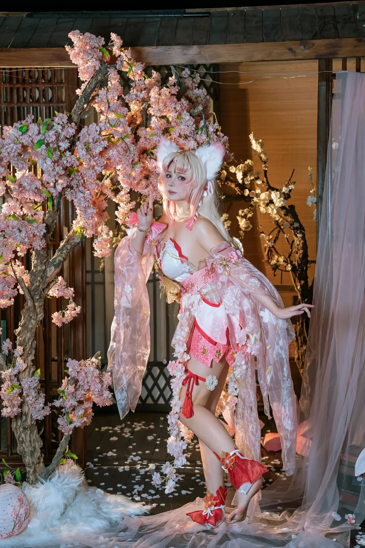 七月喵子 – 胡桃和殷紫萍COS写真