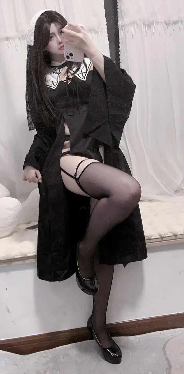 疯猫ss – 修女自拍｜高清图片集