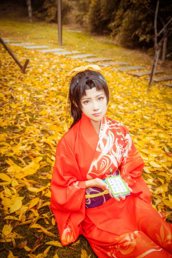 《名侦探柯南：唐红的恋歌》远山和叶COS写真
