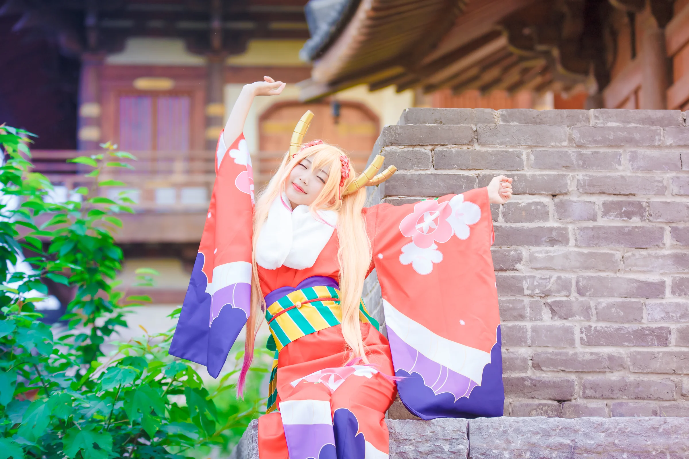 康娜和托尔的和服之旅COS写真