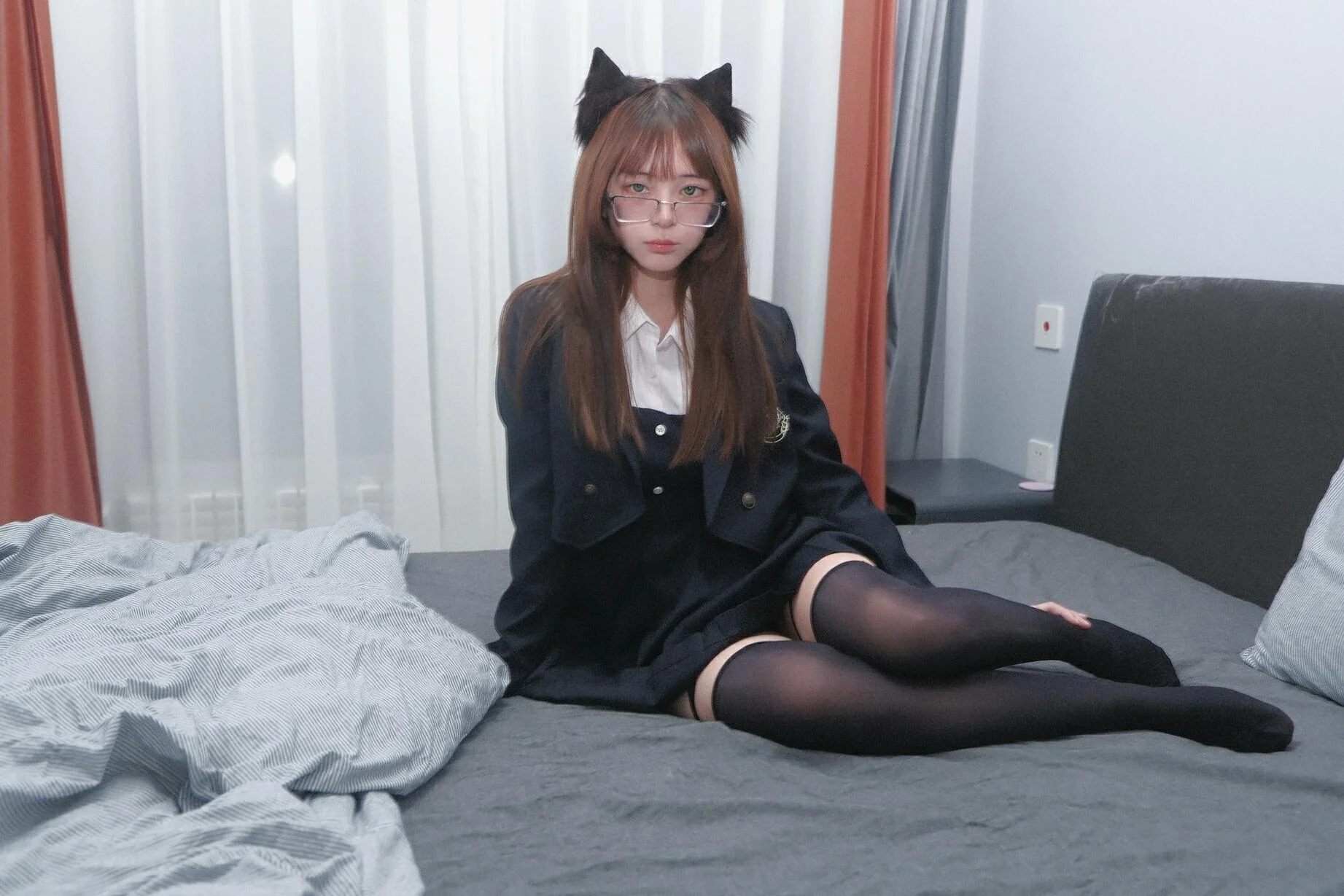 攻弦弦弦 – 黑丝眼镜猫娘｜高清图片集