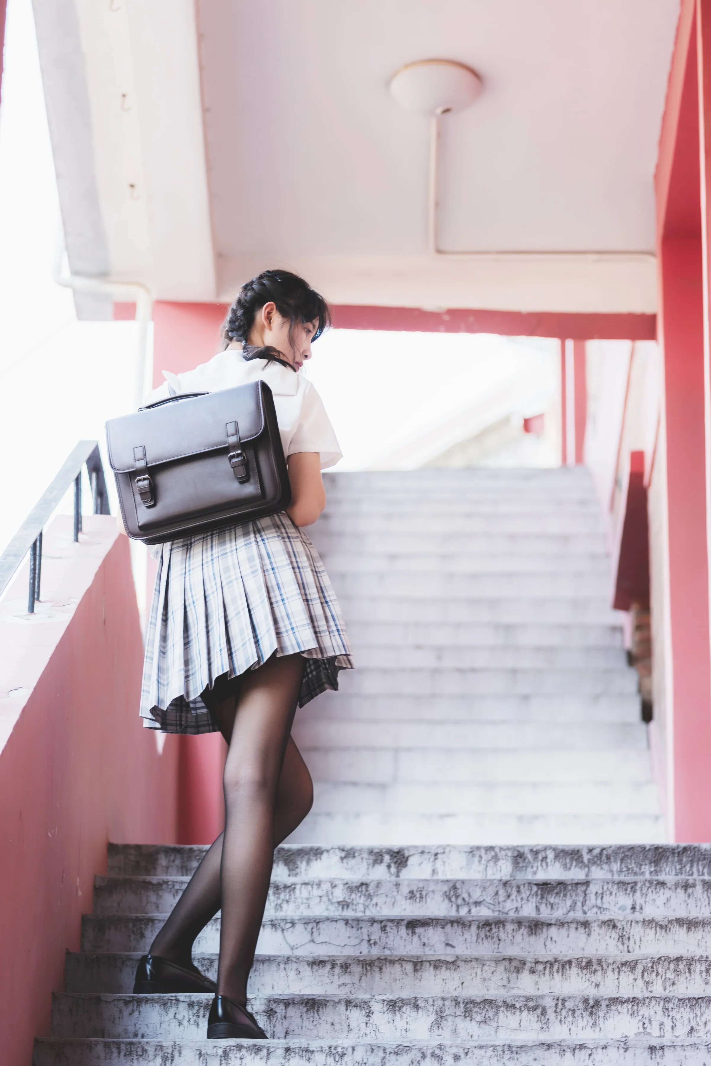 西呱呀呀呀 – 制服的西瓜｜高清图片集
