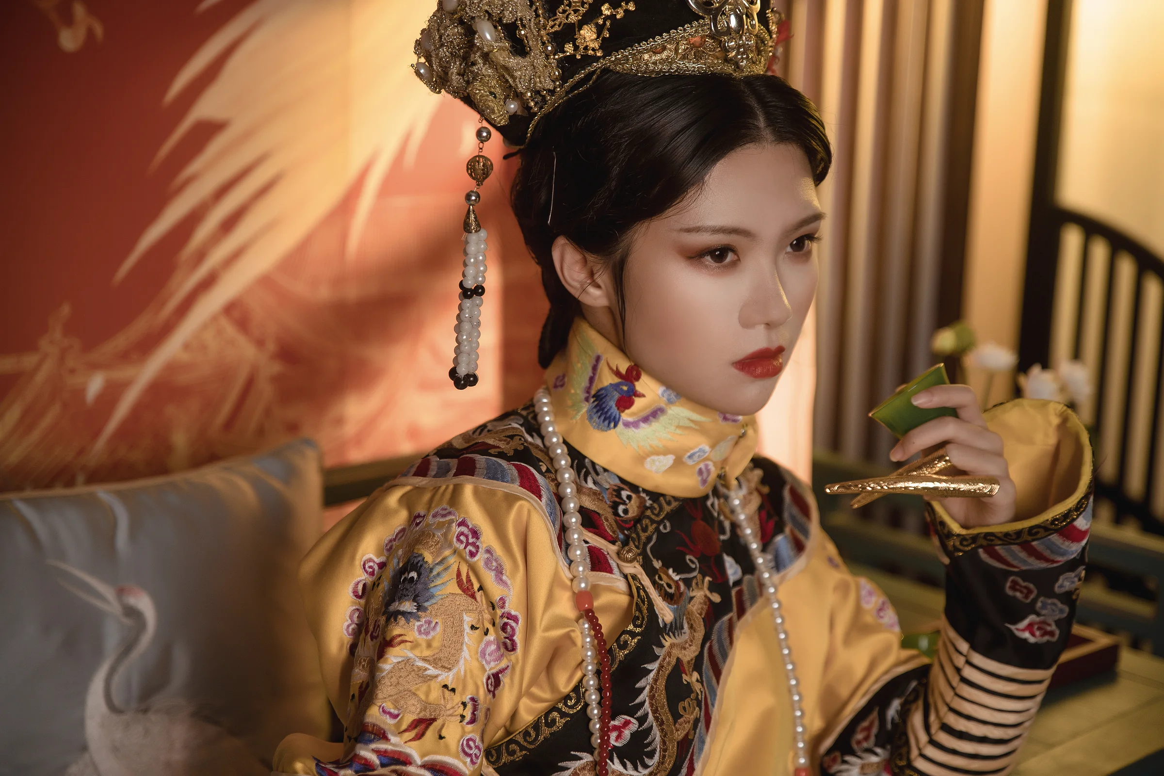 电视剧《甄嬛传》COS写真剧情【第三章·紫禁红墙 熹妃回宫】