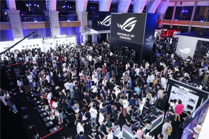 玩出骄傲来！2026 ROG 新品装备齐发，点燃羊城电竞狂欢夜｜高清图片集