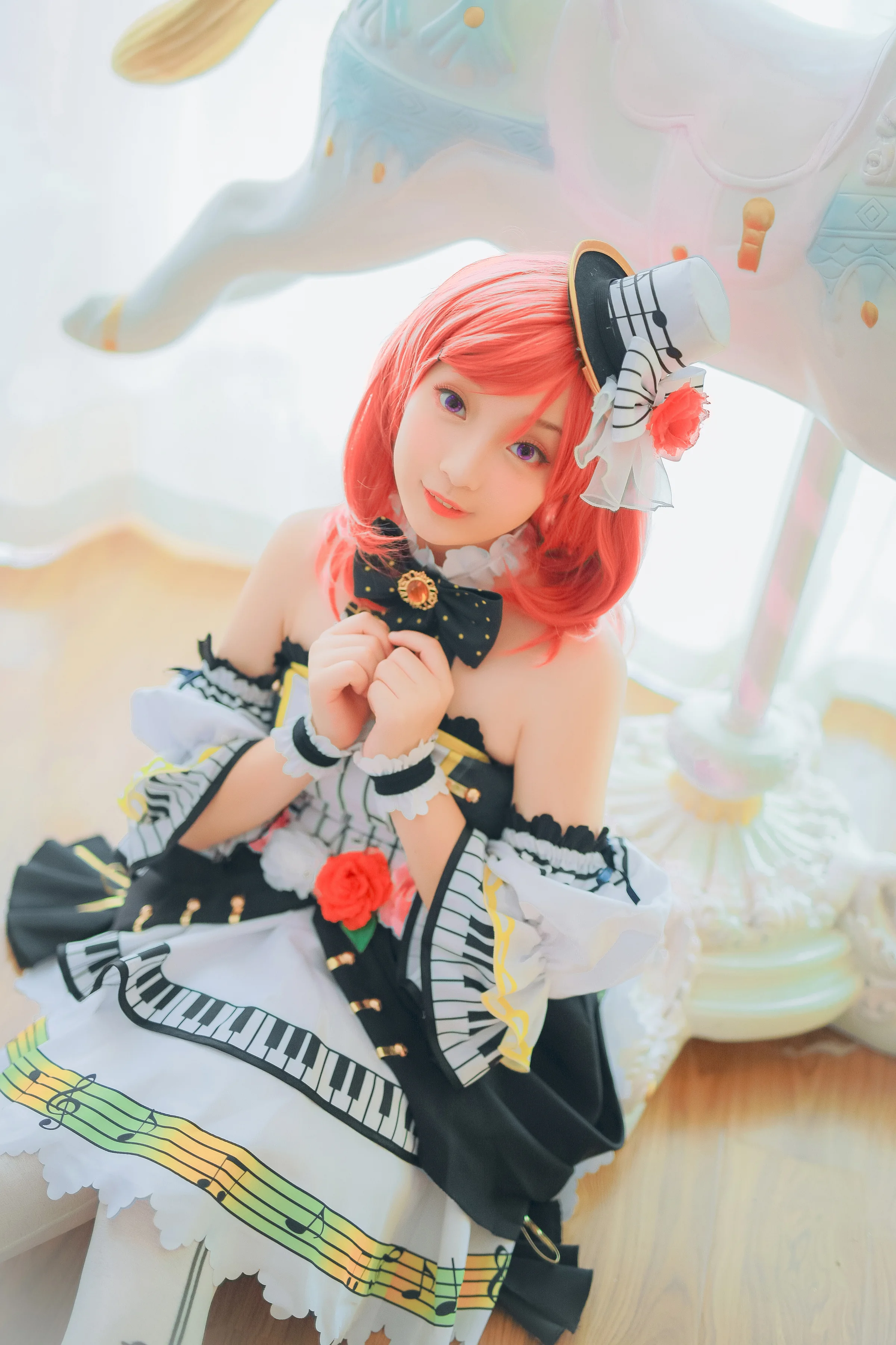 西木野真姬乐器觉醒COS写真