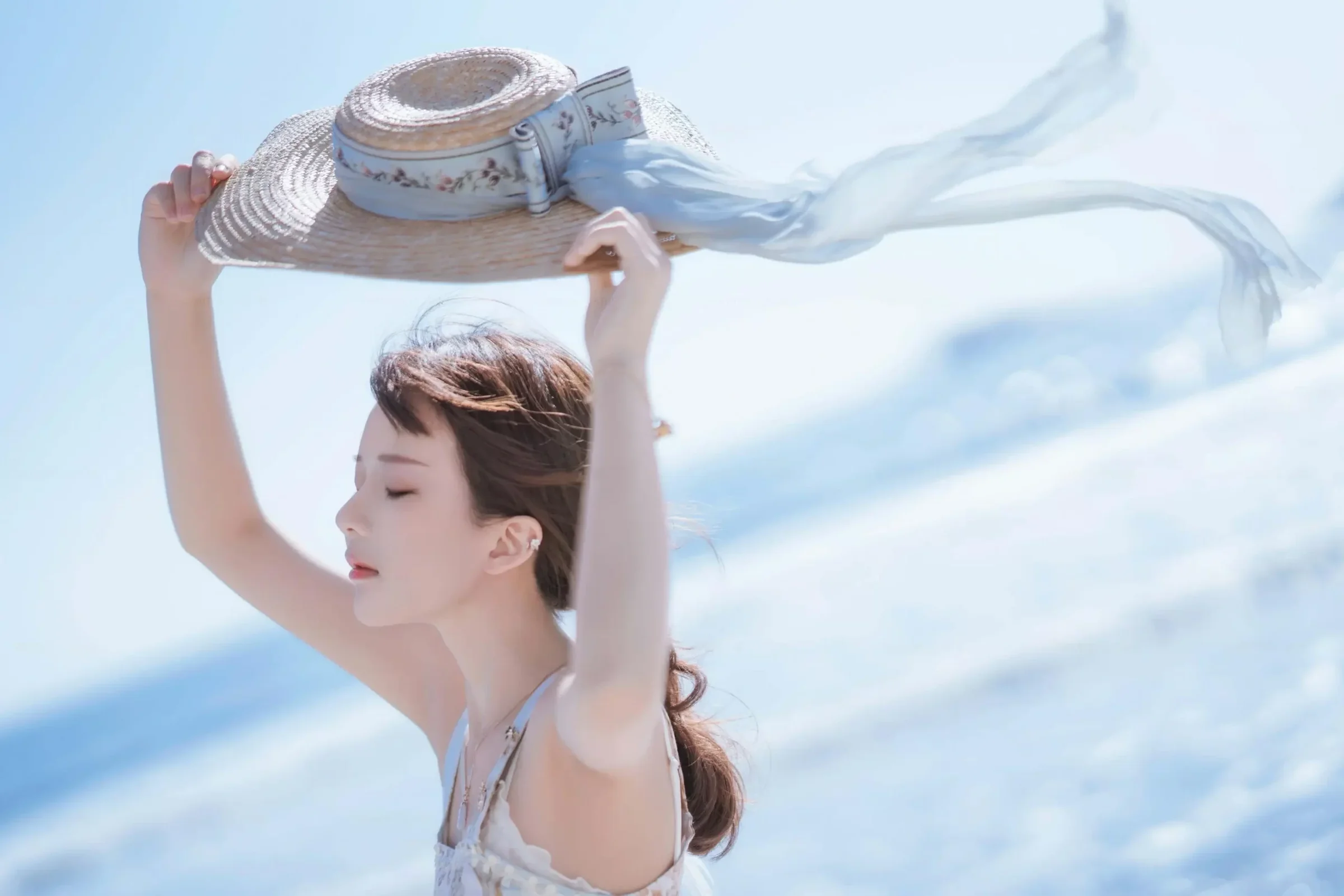 桜桃喵 – 发光的海｜高清图片集