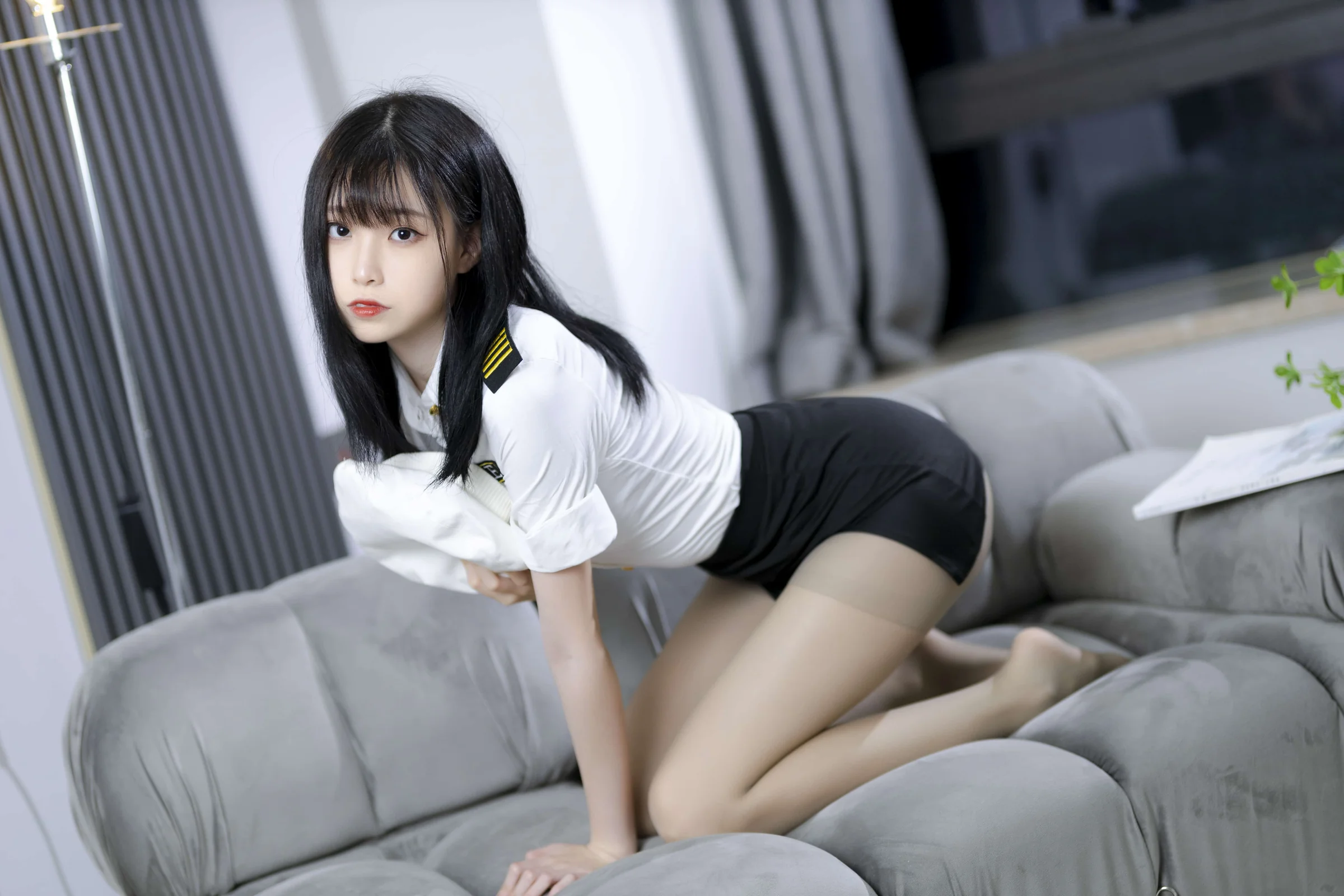 许岚LAN – 灰丝制服 [40P]｜高清图片集