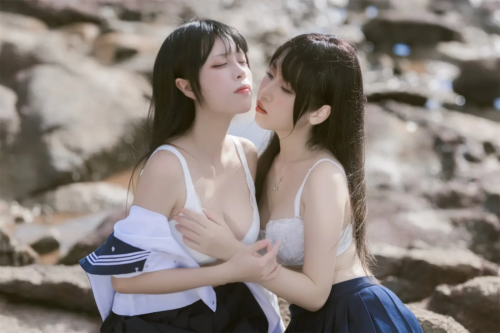 不呆猫 – 海边双人JK｜高清图片集