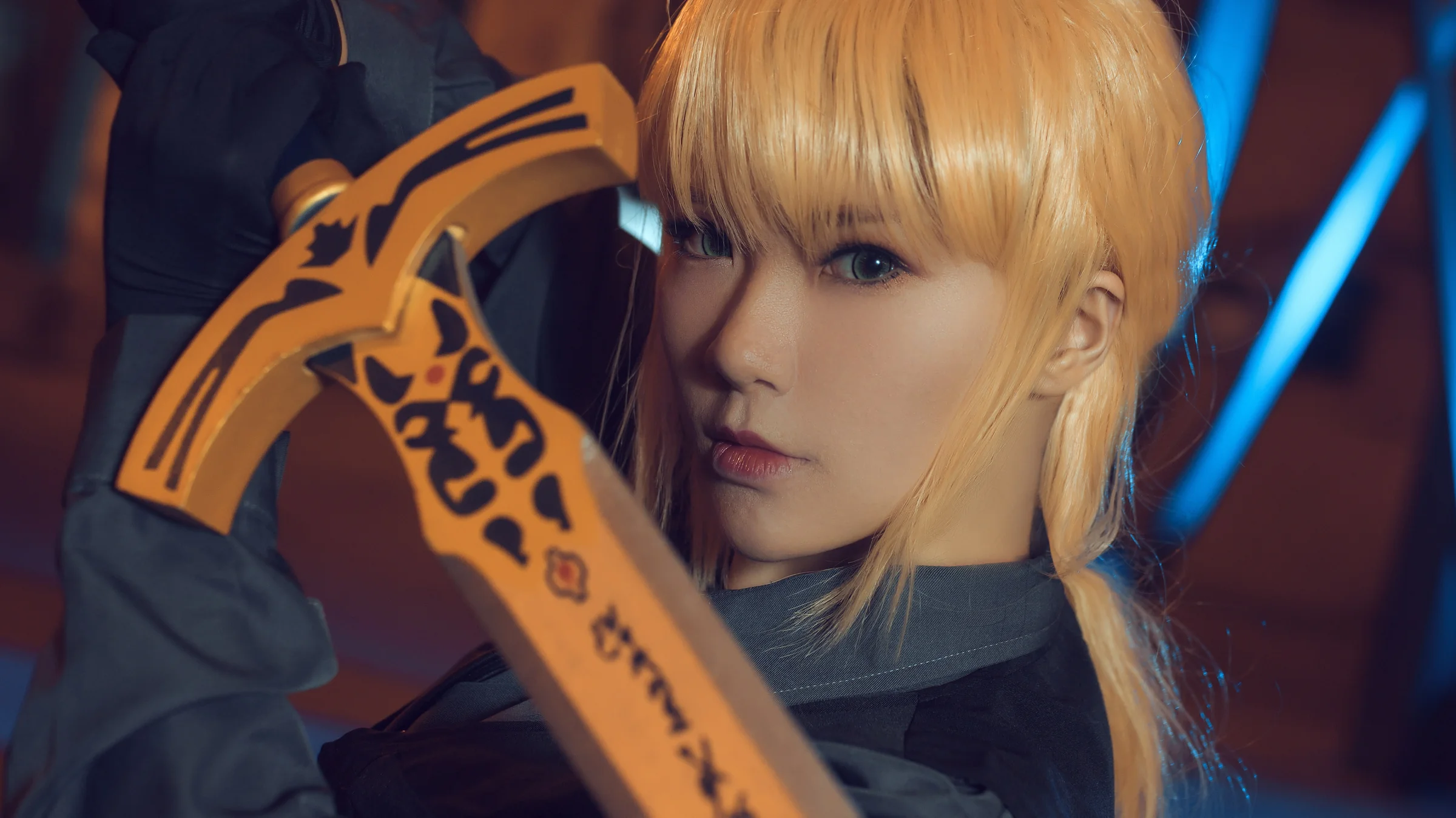 Fate/Zero——黑西装saber COS写真