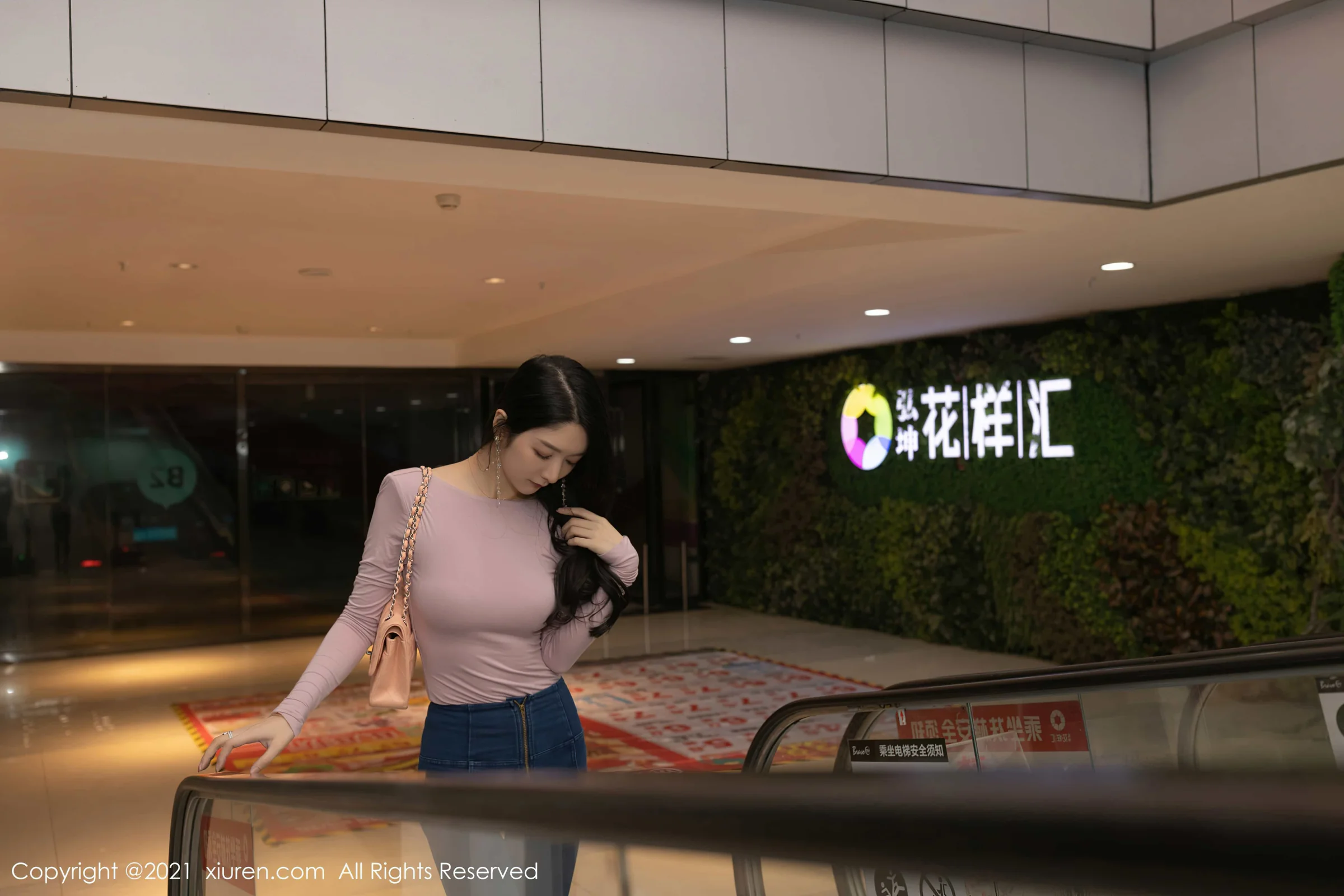 [秀人网]美媛馆 2021-03-22 Vol.3227 Angela00 小热巴｜高清图片集