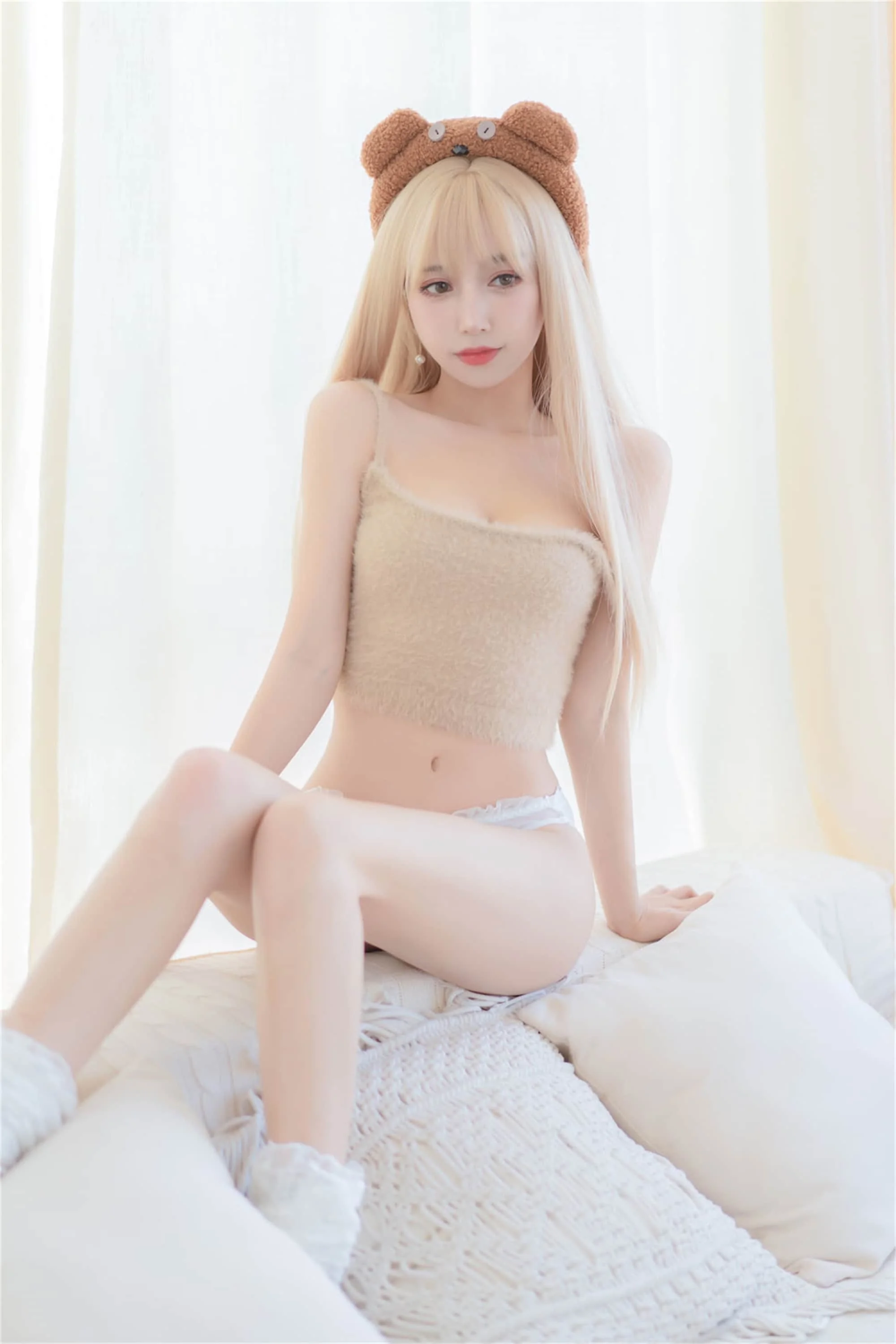 过期米线线喵 – 小熊软糖｜高清图片集