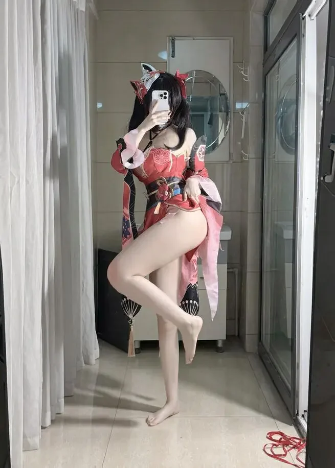 不可爱羚 – 花火COS写真 [52P7V-1.2GB]