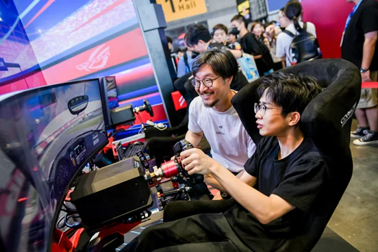 竞化纪元，梦幻联动！ROG×EVA新品发布会登陆BW 2023｜高清图片集