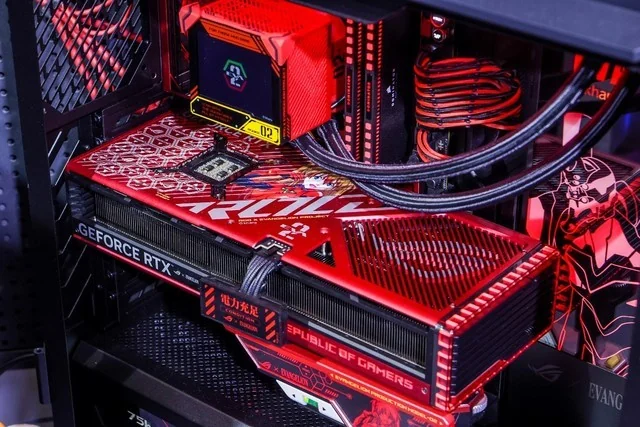 战力补完！ ROG x EVA信仰联名装备预约开启｜高清图片集