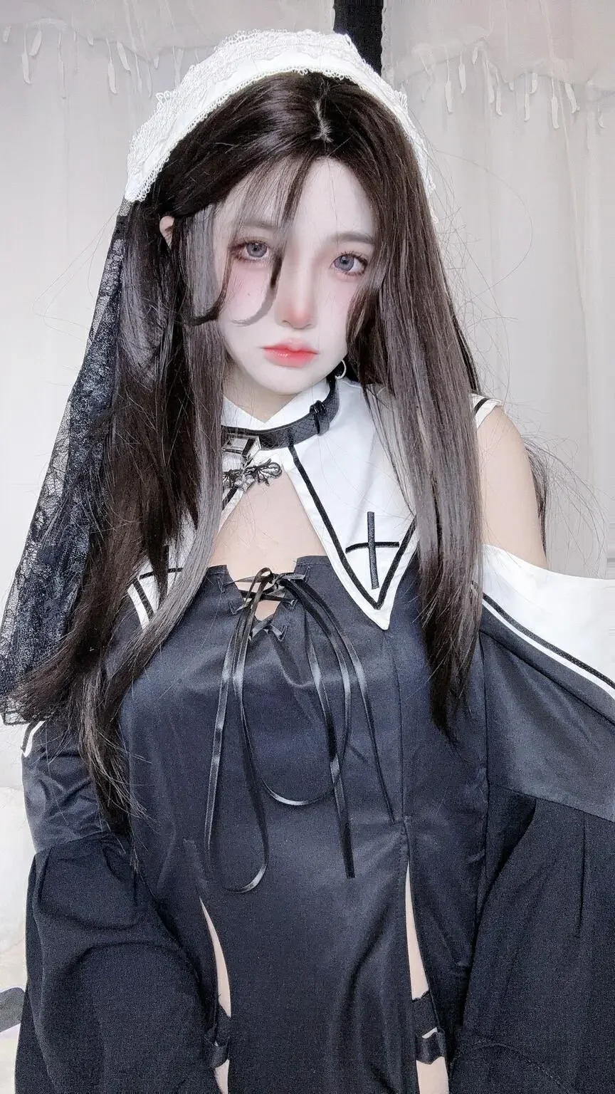 疯猫ss – 修女自拍｜高清图片集