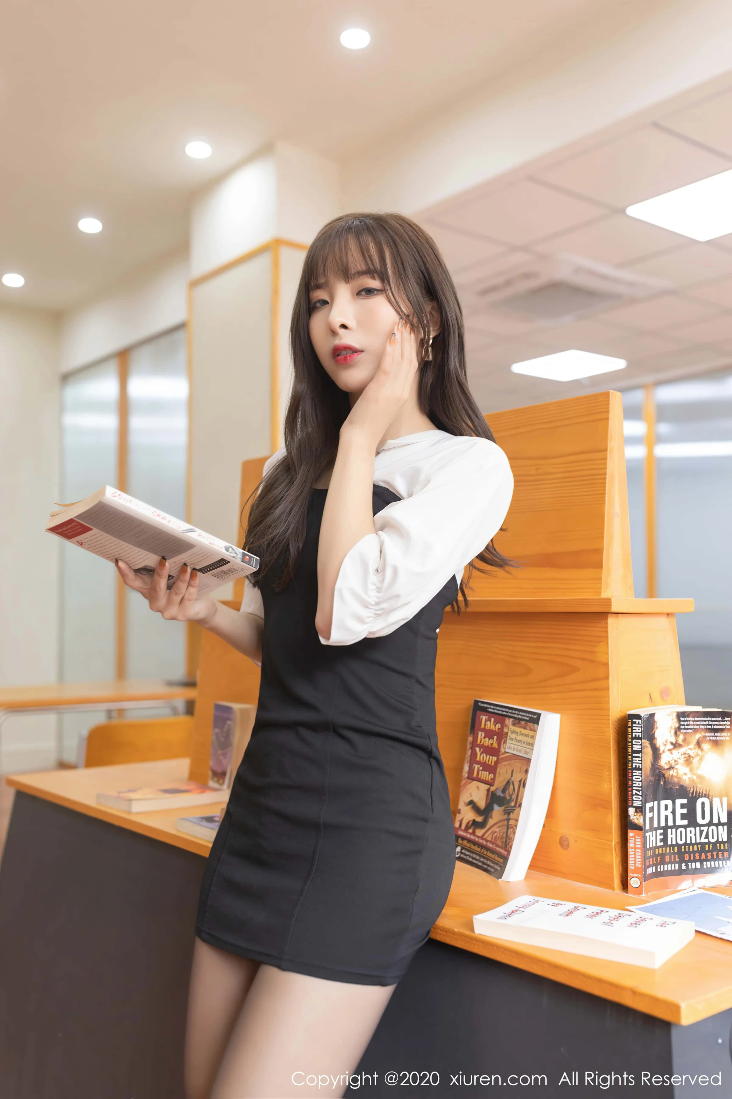 [秀人网]美媛馆 2020-12-28 Vol.2948 陈小喵｜高清图片集