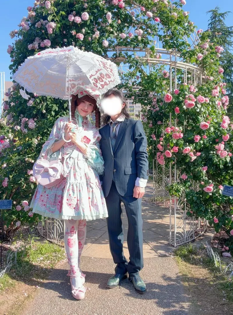 《蘿莉塔服飾的難題》如果女生這樣穿 旁邊的男生要穿什麼比較合適呢？｜高清图片集