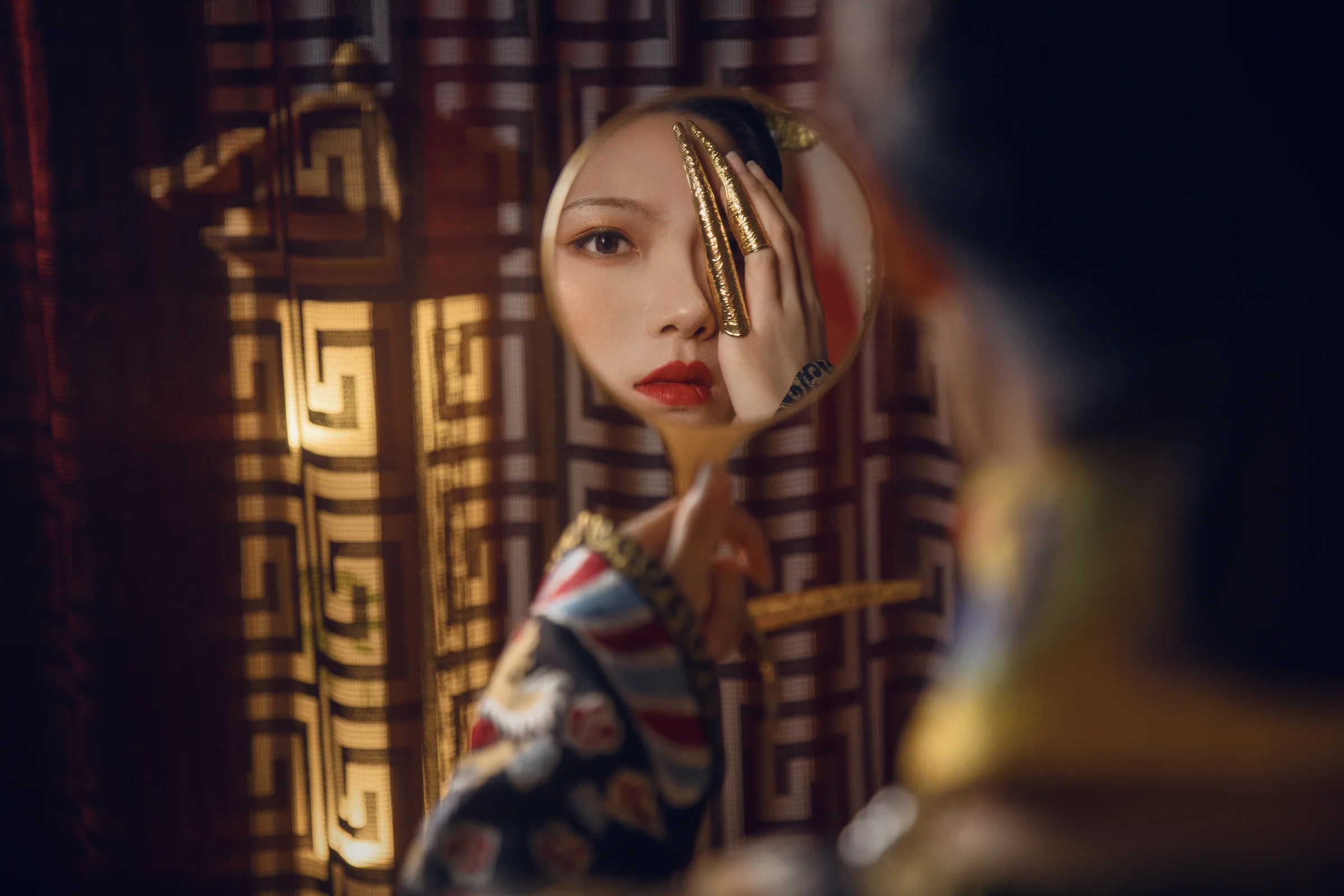 电视剧《甄嬛传》COS写真剧情【第四章·万人之上 遍历沧桑】