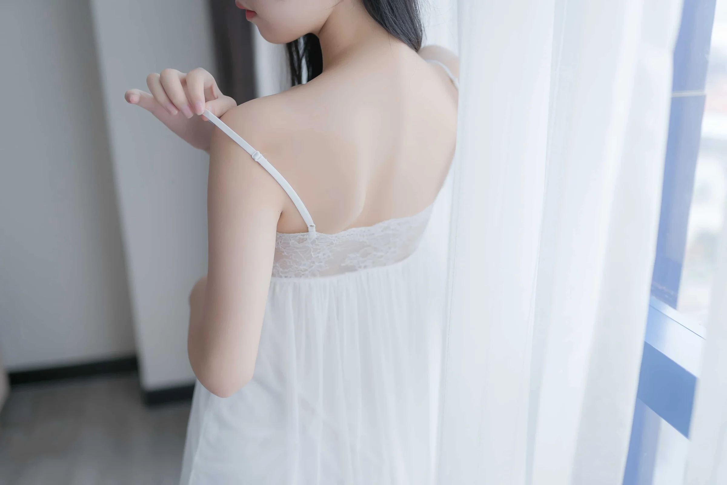 萌芽儿o0-白色私房[44P]｜高清图片集