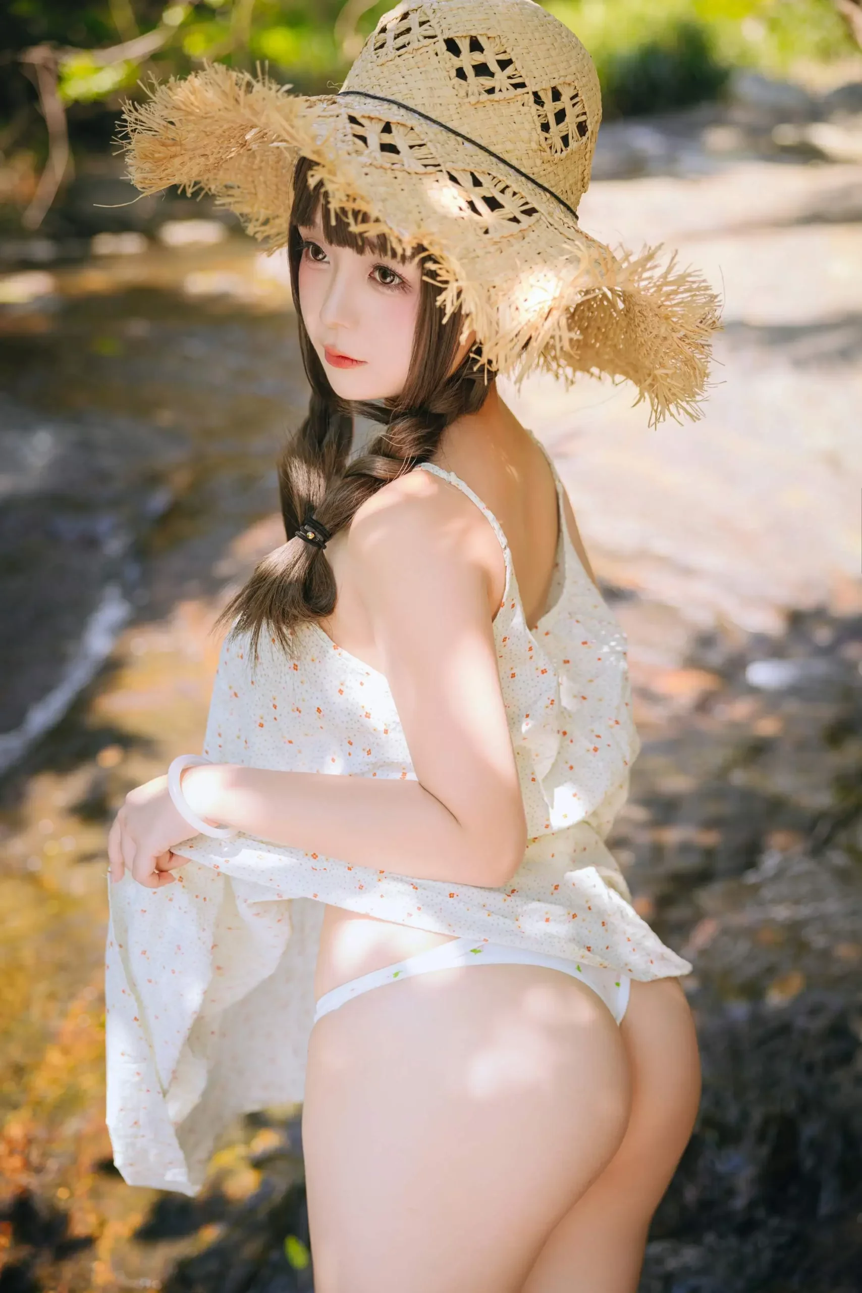 日奈娇(椎名莜) – 山野间｜高清图片集