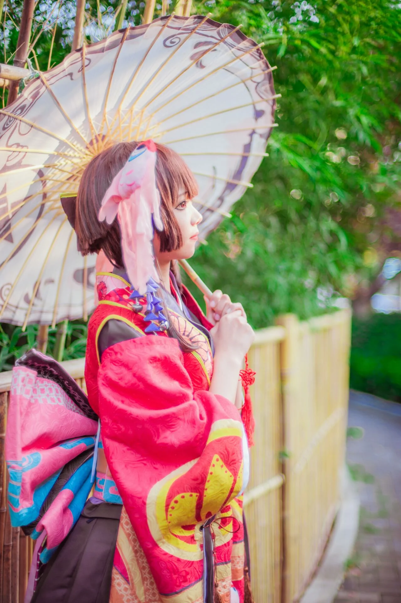 阴阳师神乐COS写真，喜欢很少笑神乐