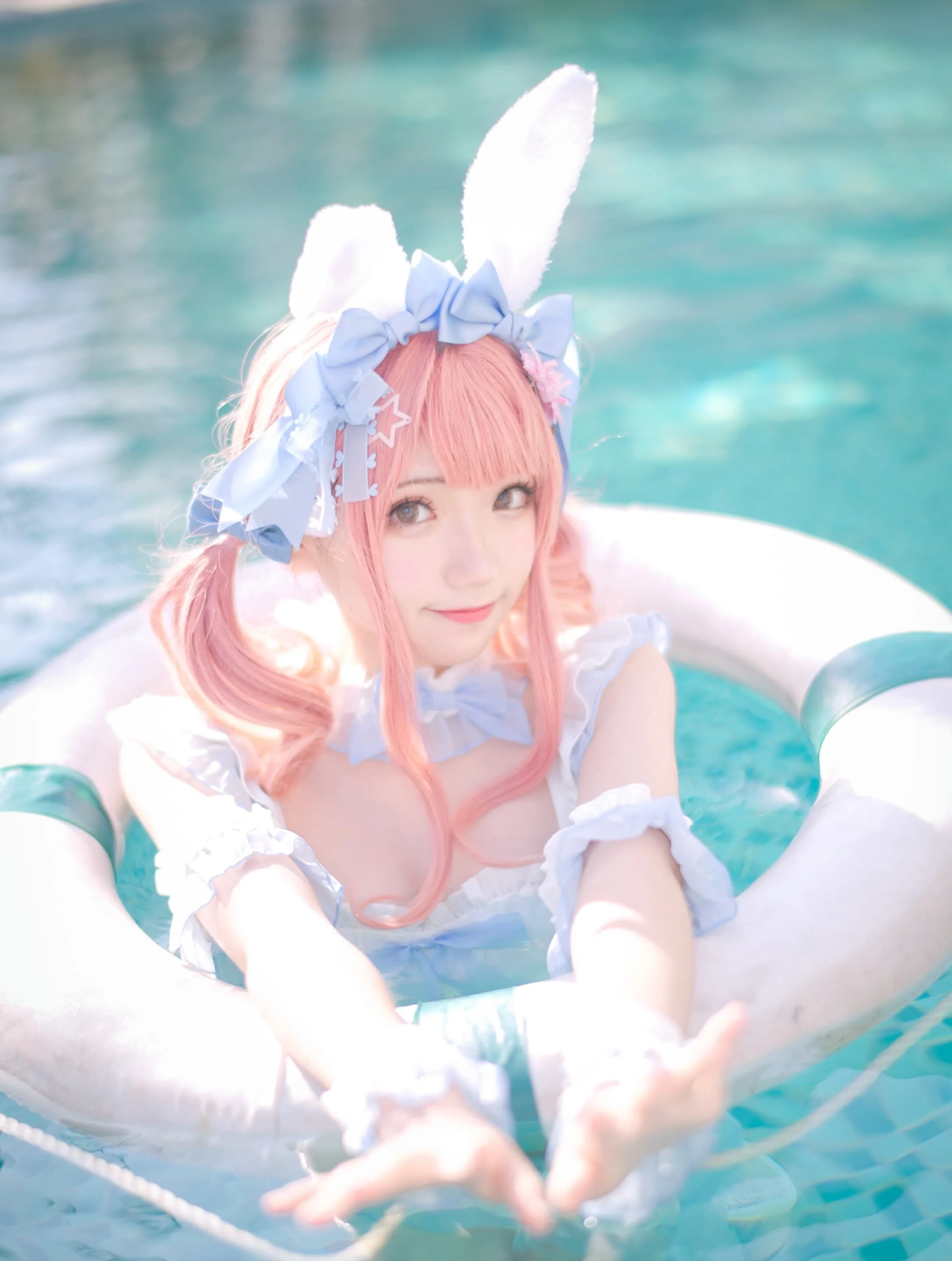 花柒Hana 夏日甜芯泳装写真
