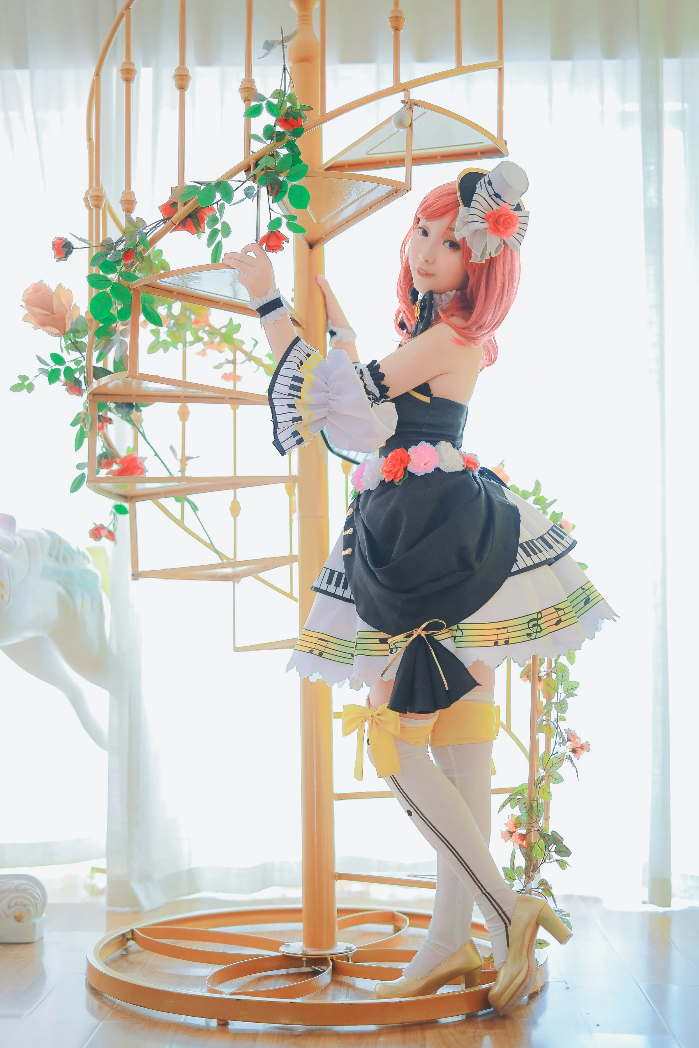 西木野真姬乐器觉醒COS写真