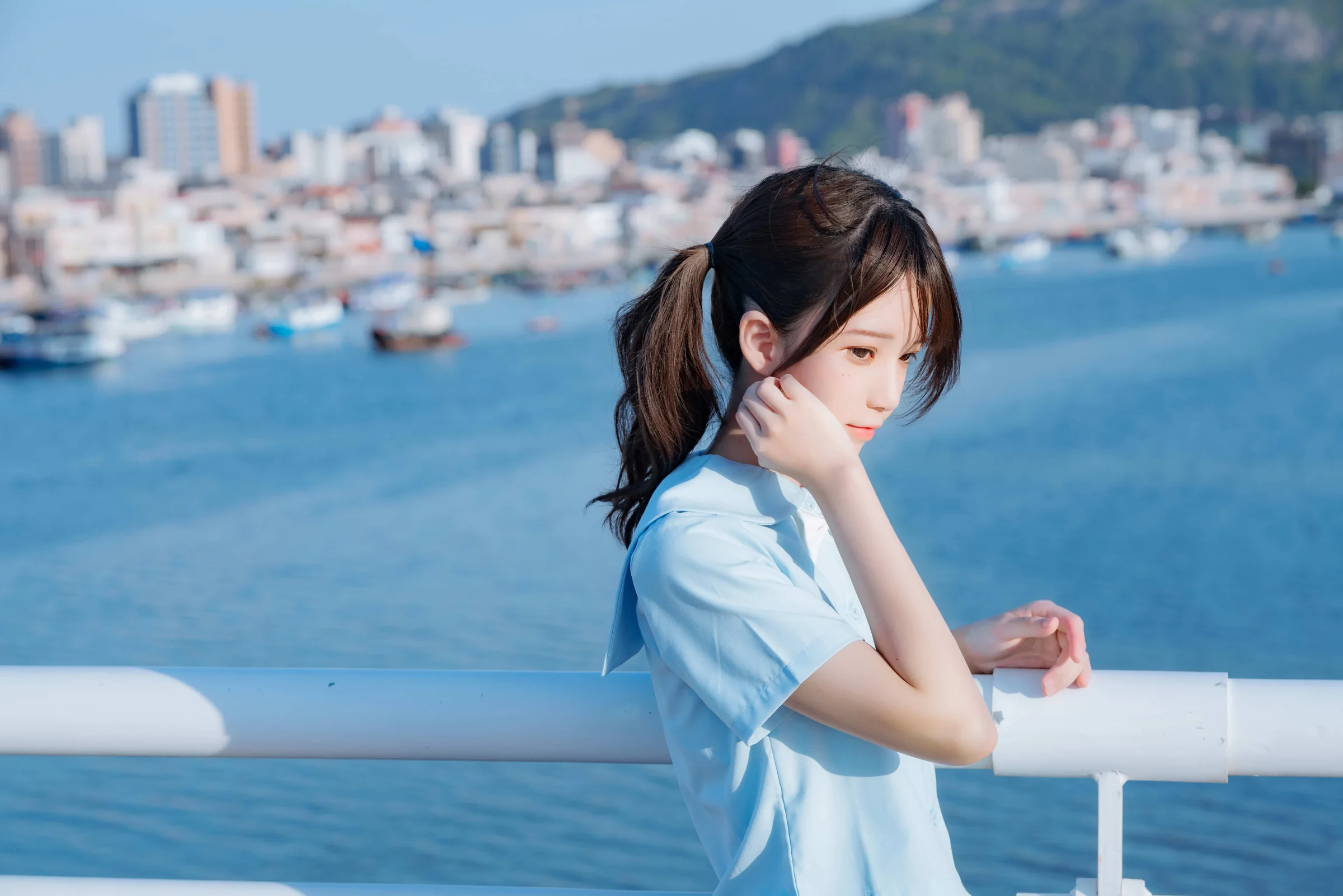 桜桃喵 – 蔚蓝 [33P]｜高清图片集