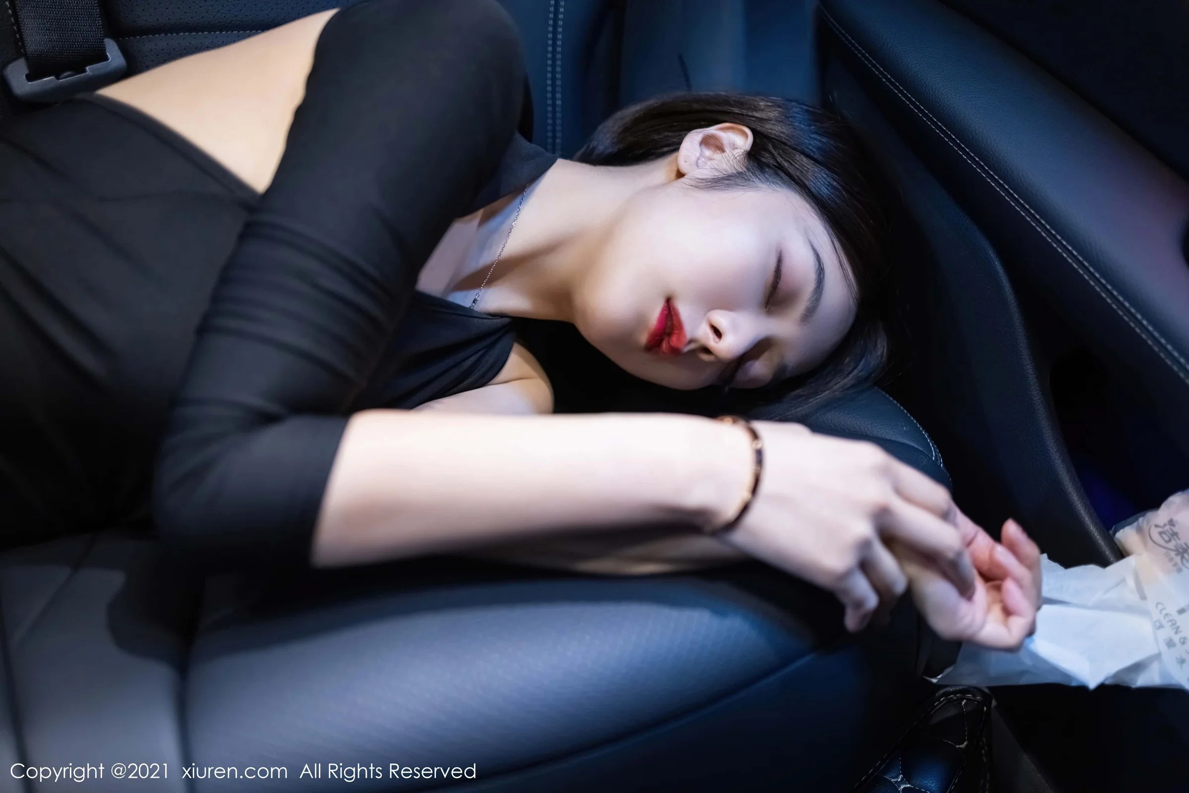 [秀人网]美媛馆 2021-03-31 Vol.3264 Angela00（小热巴）｜高清图片集