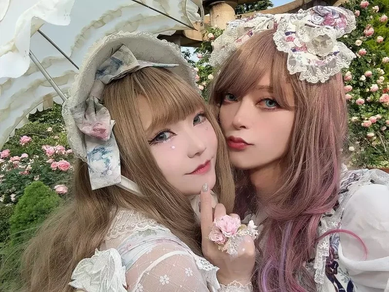 《蘿莉塔服飾的難題》如果女生這樣穿 旁邊的男生要穿什麼比較合適呢？｜高清图片集