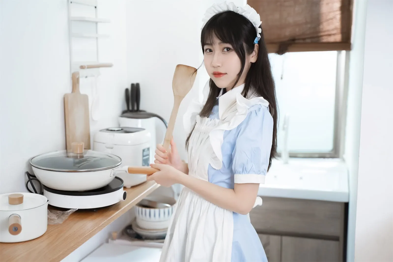 不呆猫 – 厨房小女仆｜高清图片集
