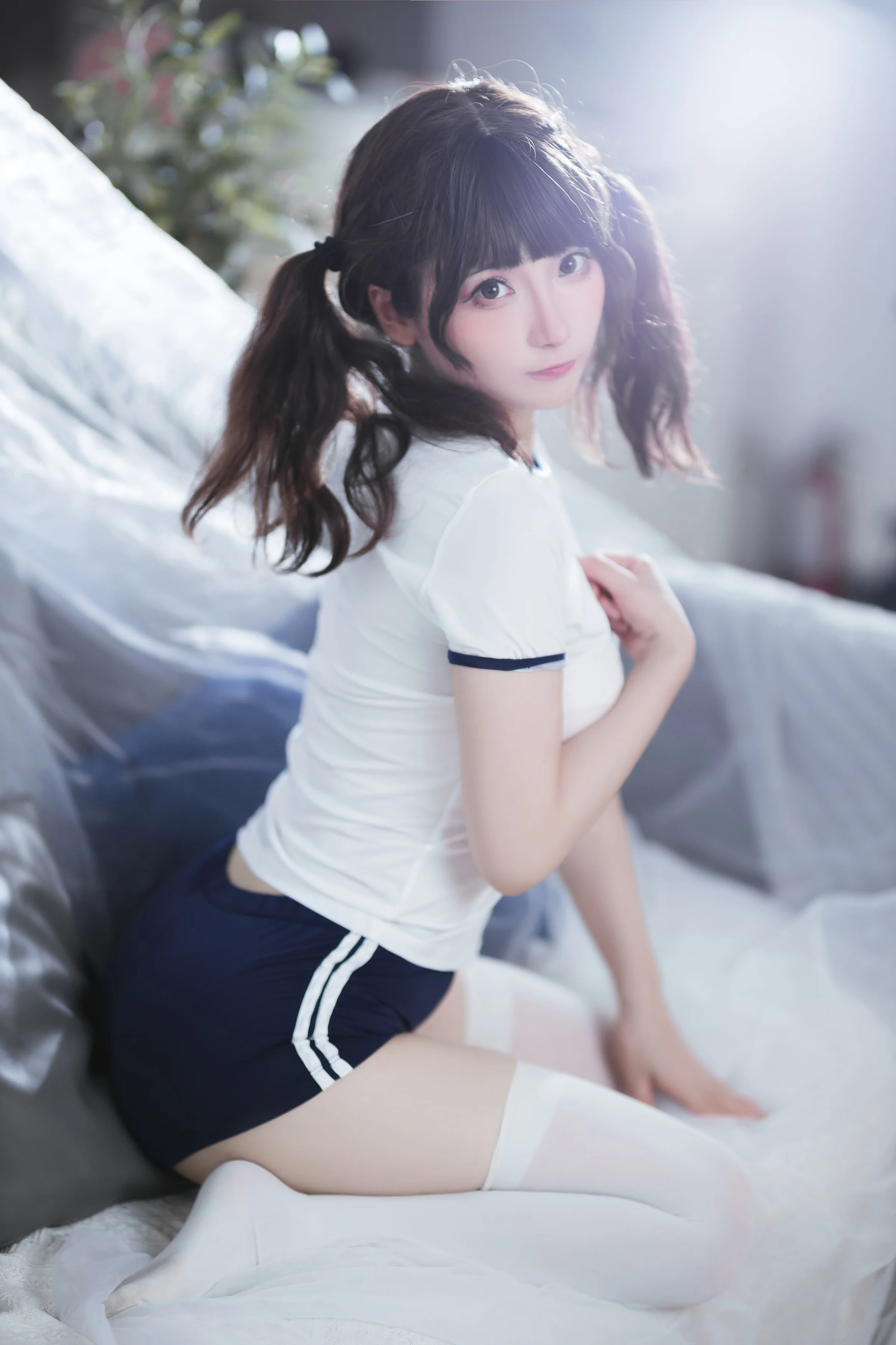 是三不是世 – 束缚 [37P]｜高清图片集