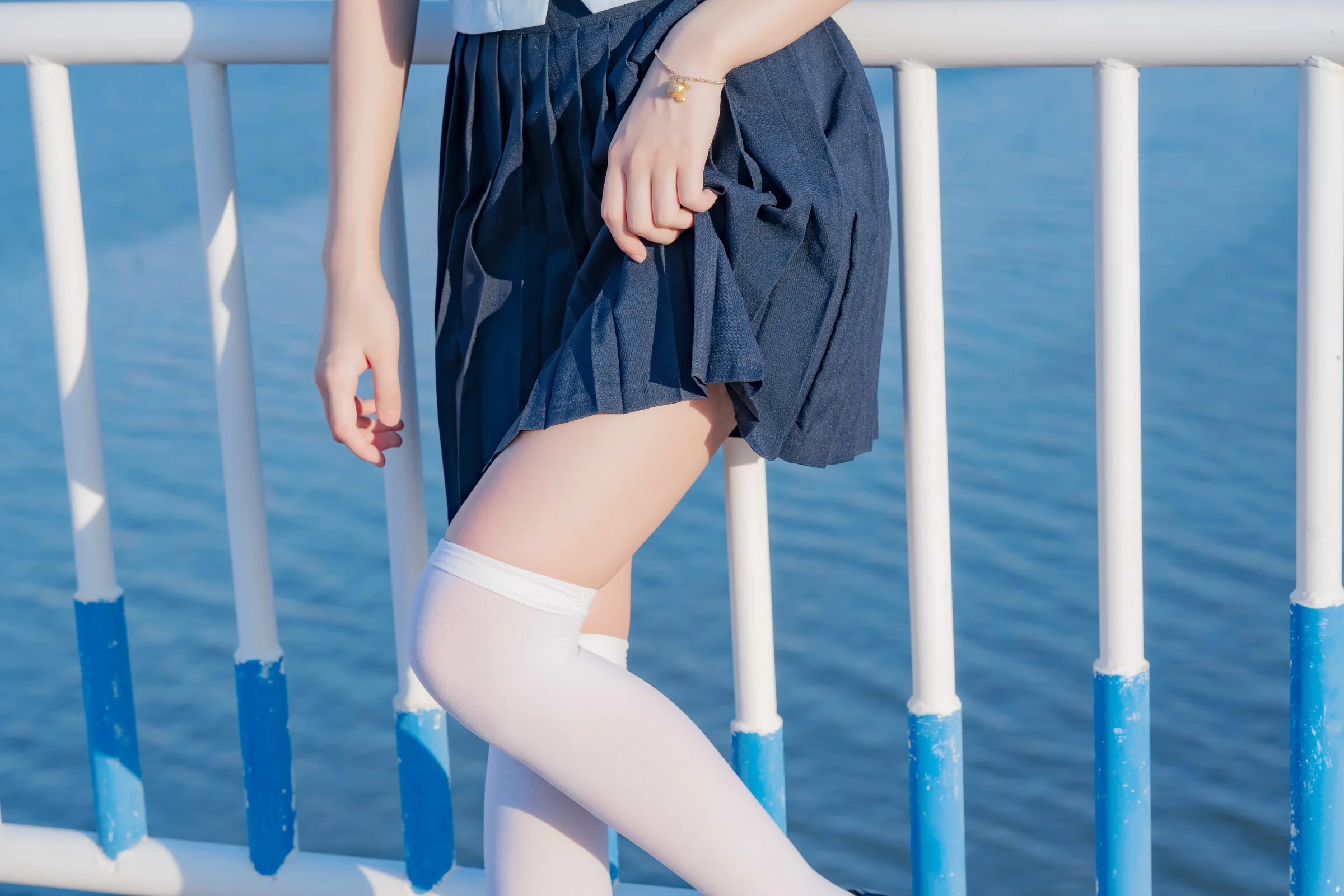 桜桃喵 – 蔚蓝 [33P]｜高清图片集