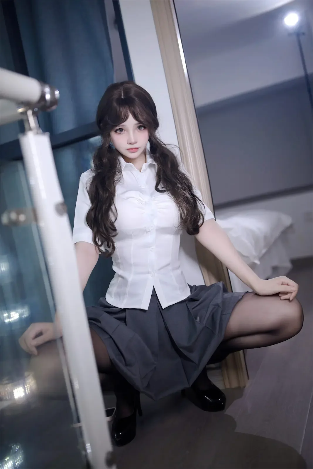 疯猫ss – 少女衣橱卷毛JK｜高清图片集