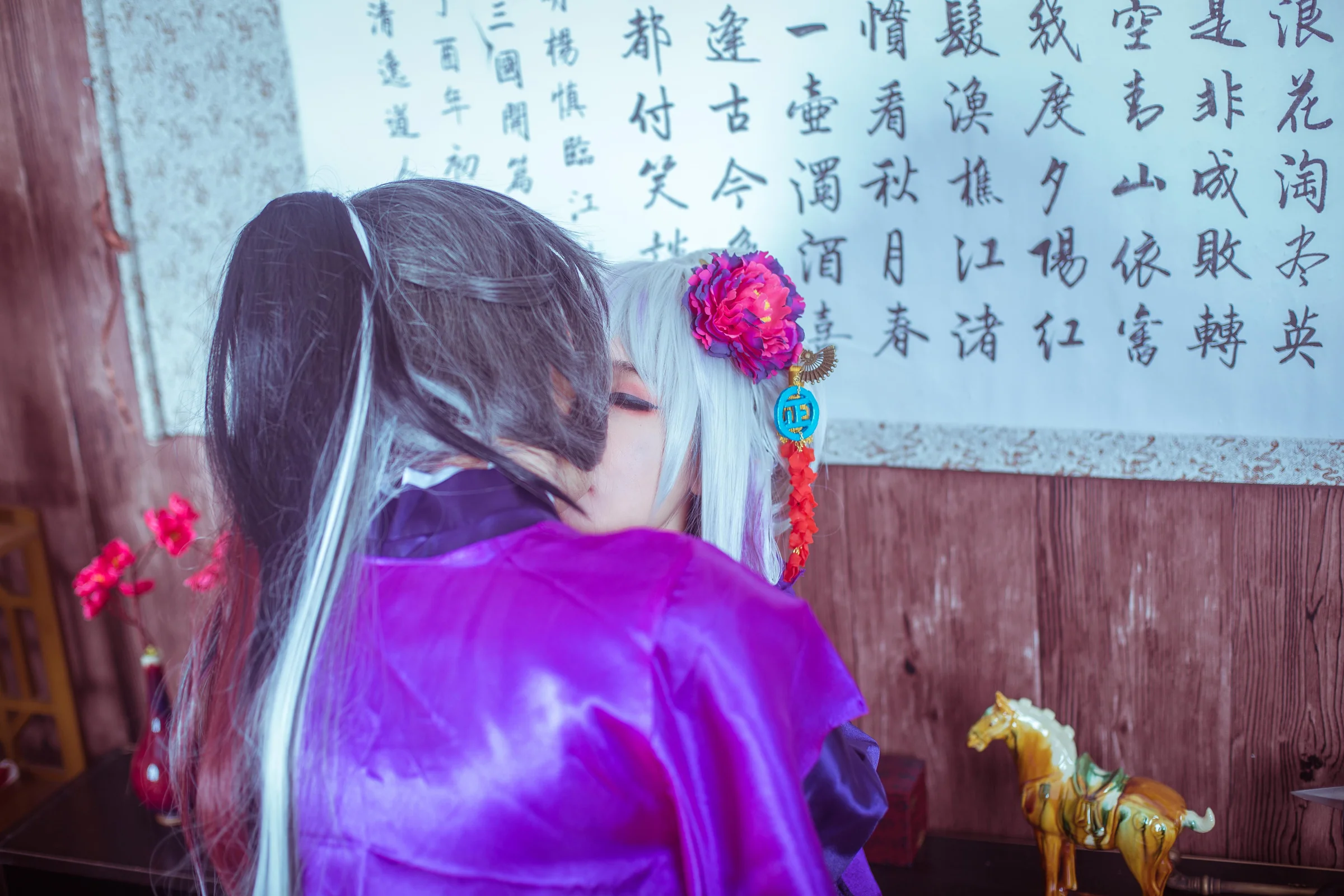 洛天依COS写真 三千世界鸦杀尽