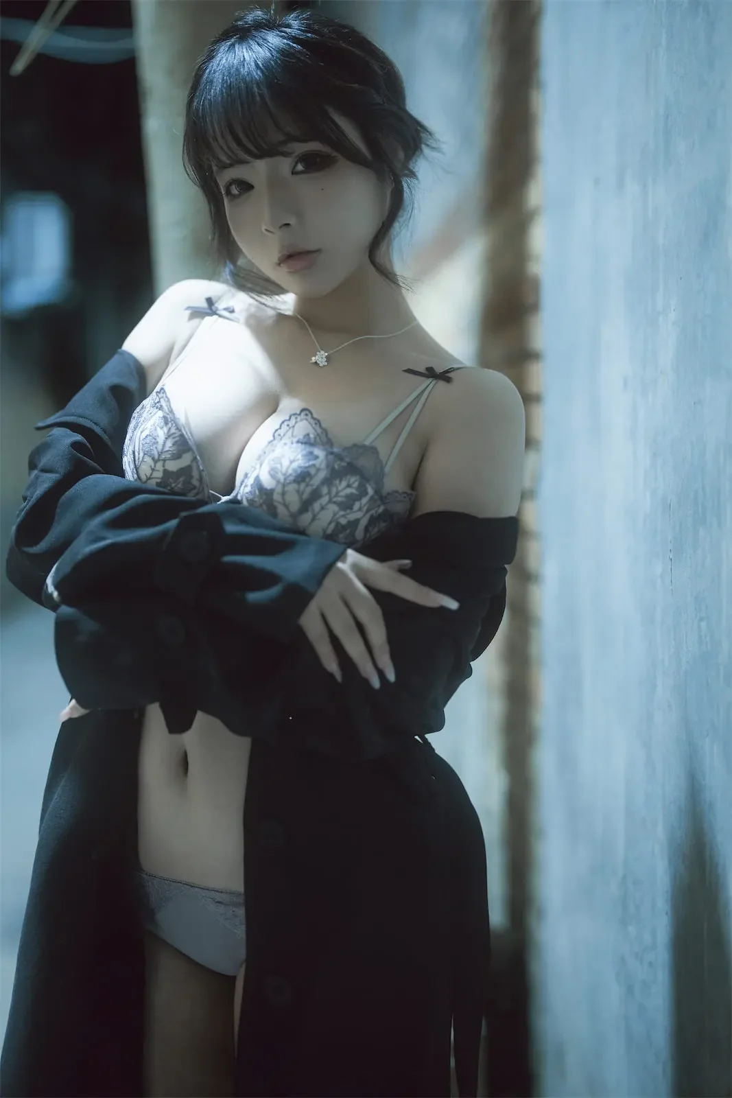 yuuhui玉汇 – 暗巷｜高清图片集