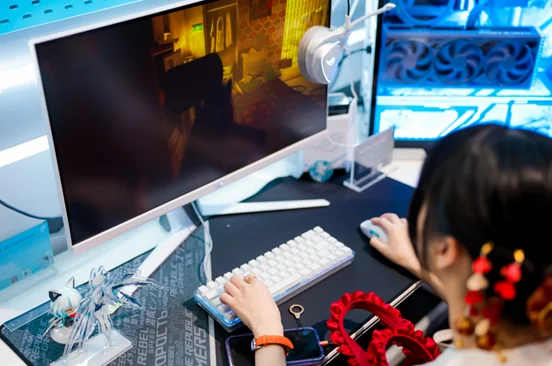 竞化纪元，梦幻联动！ROG×EVA新品发布会登陆BW 2023｜高清图片集