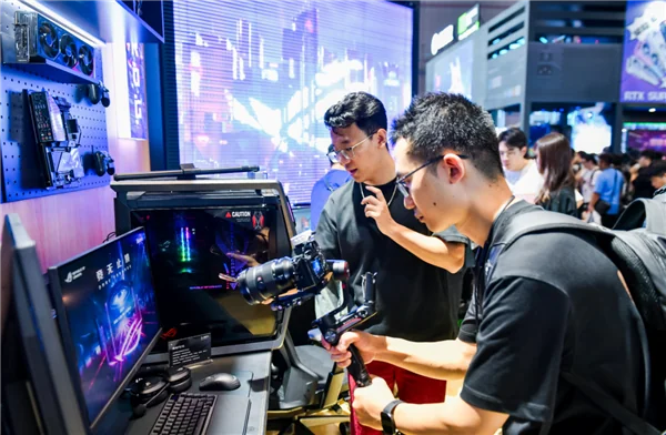 竞无止境，ROG空降BW2024嘉年华，释放高能竞力！｜高清图片集