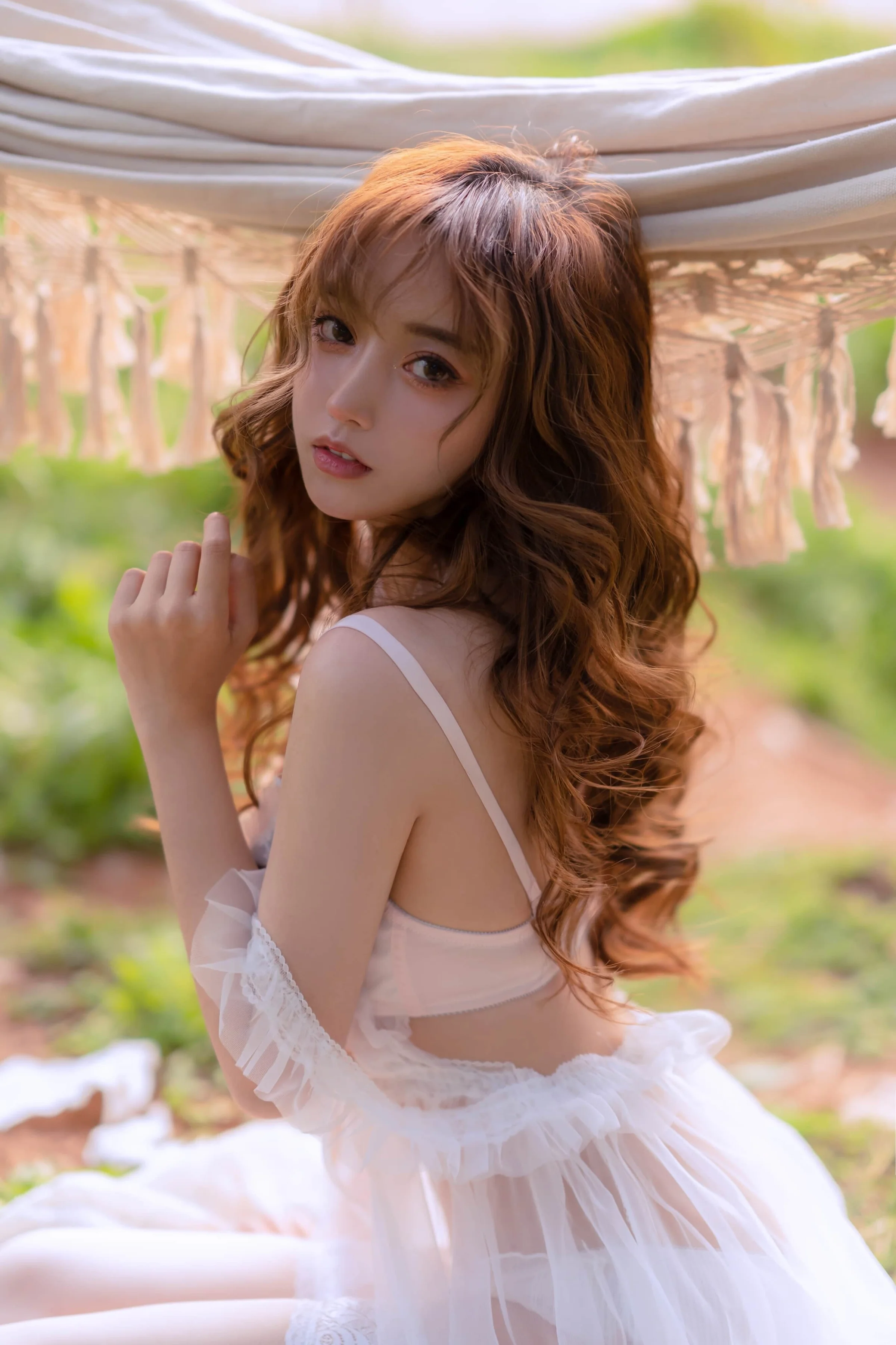 过期米线线喵 夏日限定 吊床 [52P]｜高清图片集
