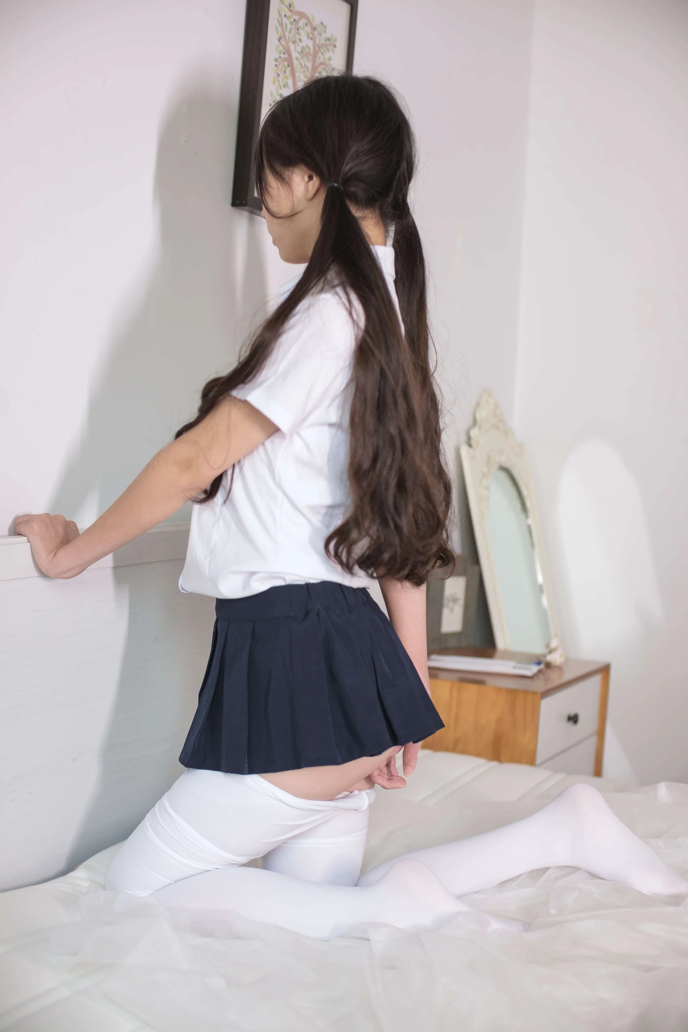 [森萝财团]萝莉丝足写真 X-034 JK白丝清纯小妹[内含视频]