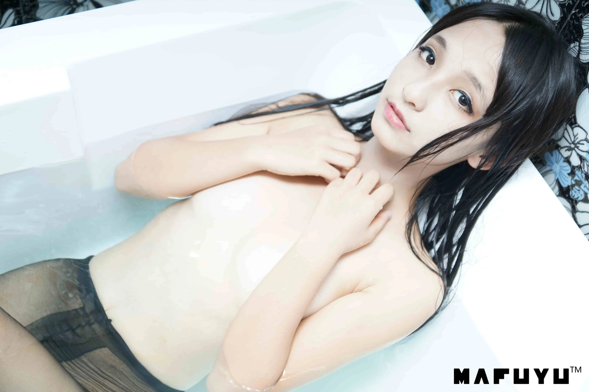 神楽坂真冬 – OL写真系列套图[101P]