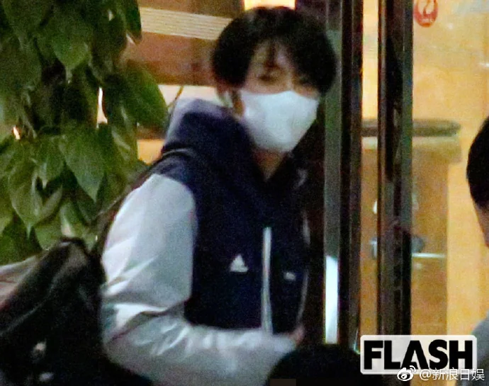 今日《FLASH》爆出岚成员相叶雅纪绯闻，已交往5年以上！｜高清图片集