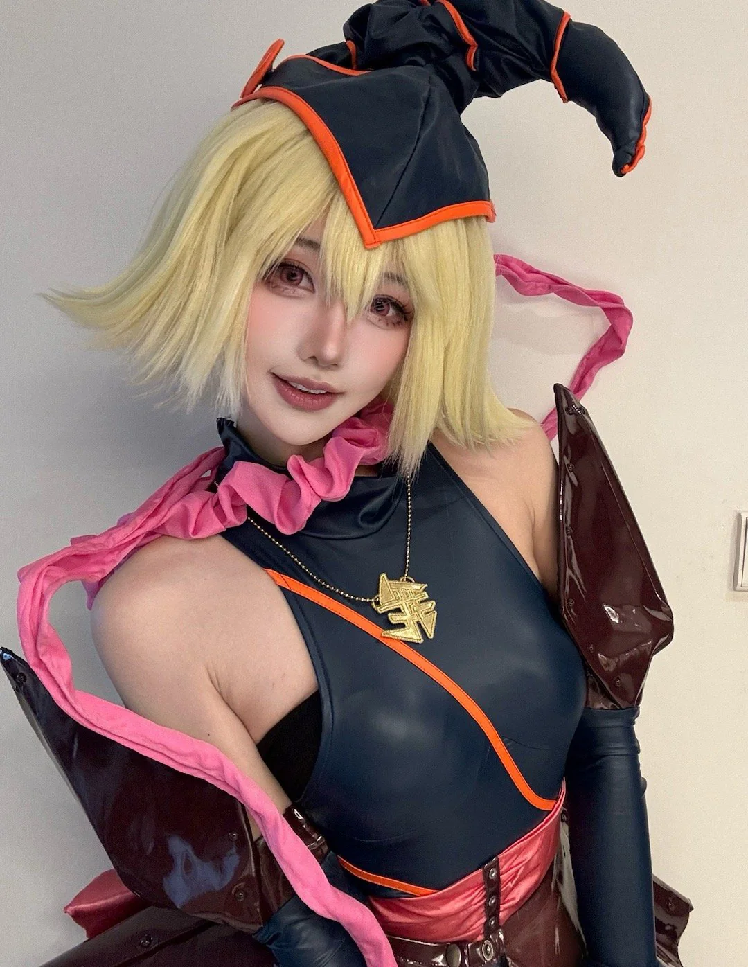 《游戏王》黑魔导女孩COS写真
