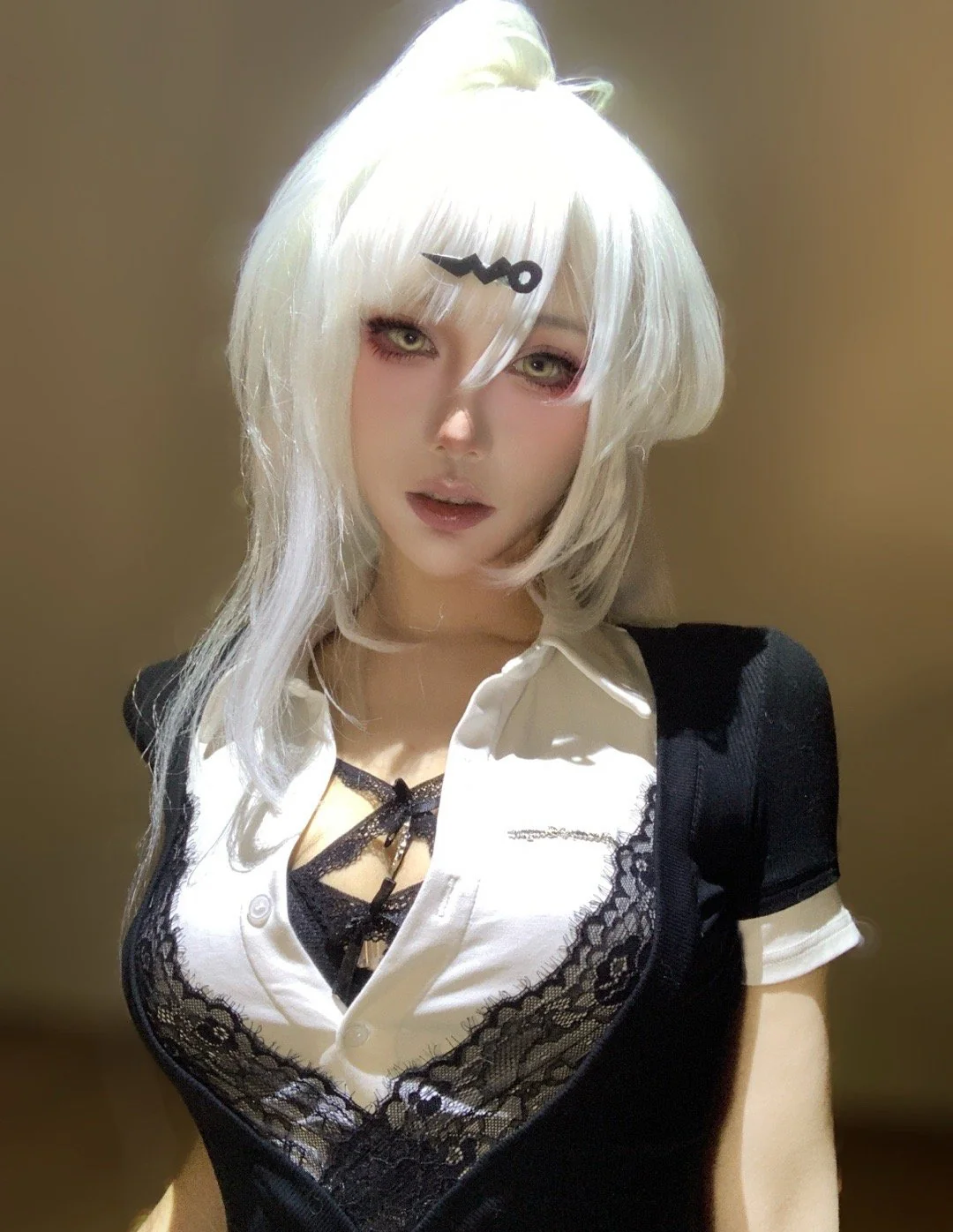 《绝区零》仪玄COS写真