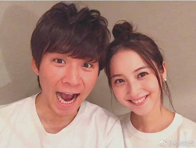 佐佐木希和渡部建已在东京·明治纪念馆秘密举行了结婚仪式！｜高清图片集